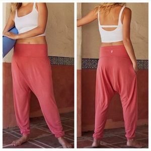 NWOT Free People Movement Echo Harem Pants, Salmon Pink, Size XS